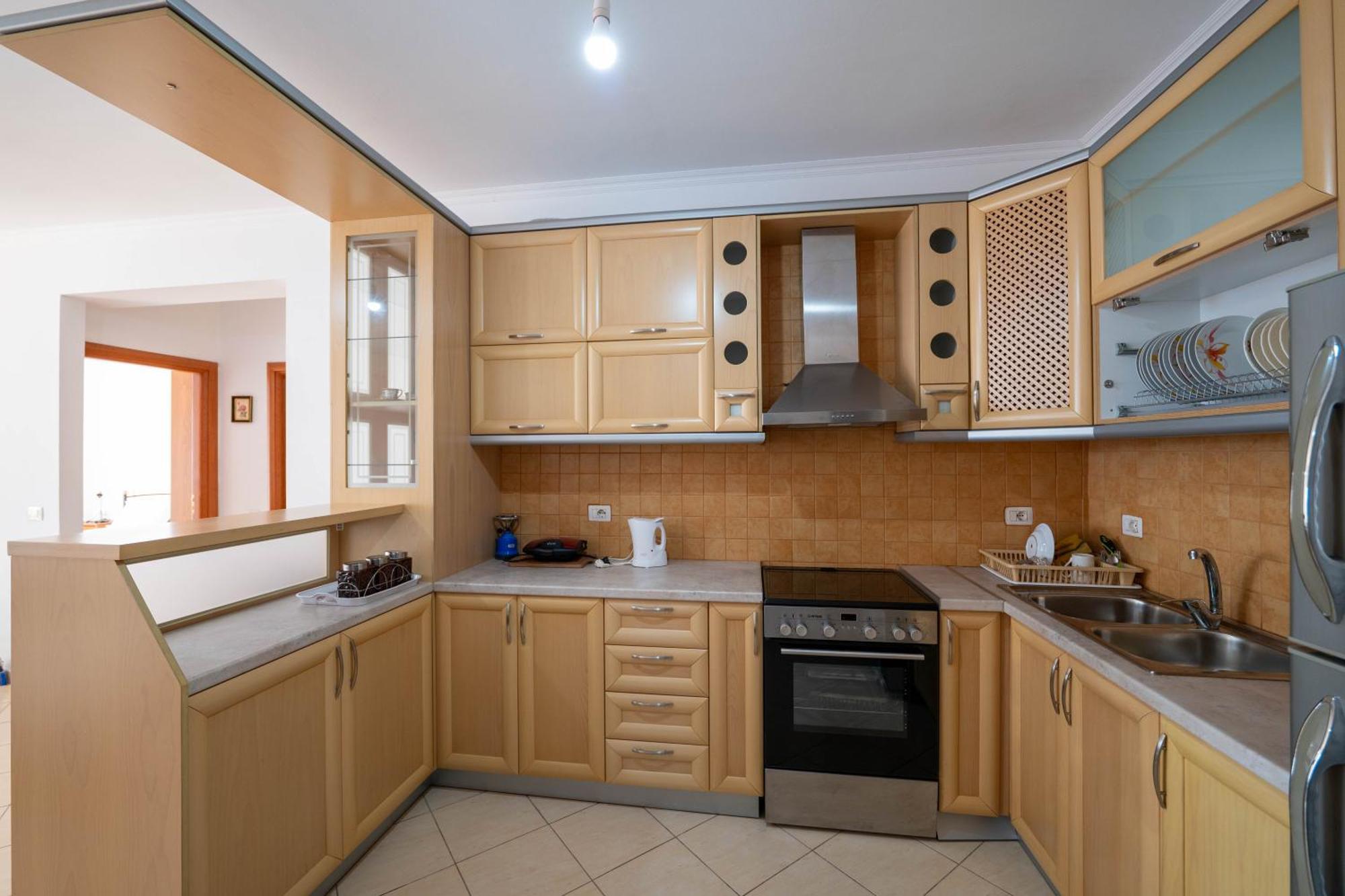 Dimitri Apartment *